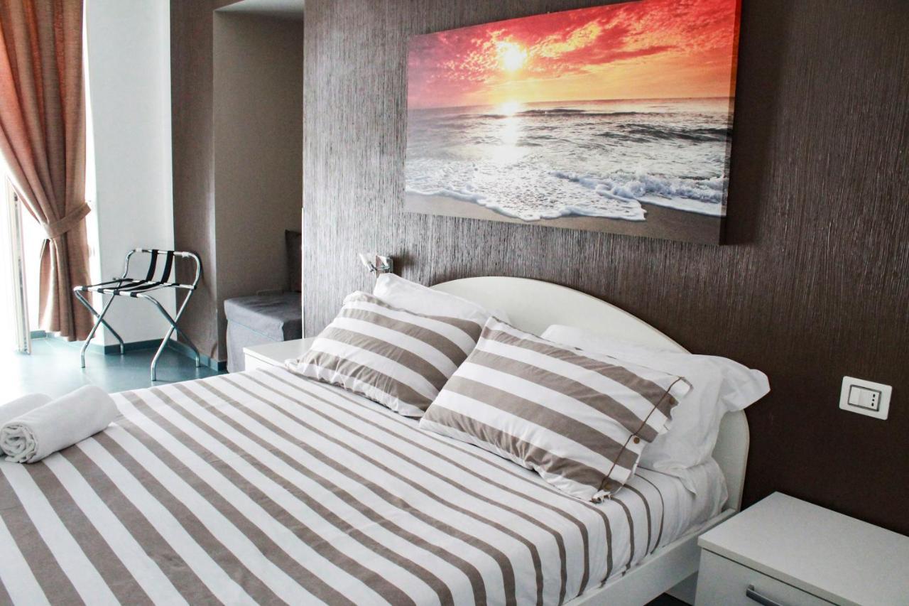 Mascalzone latino luxury rooms Nápoles Exterior foto