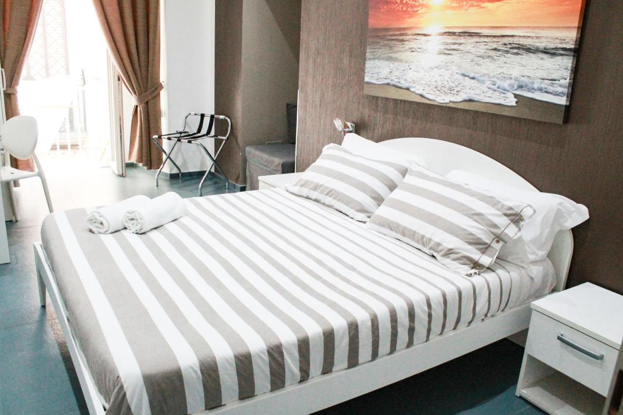 Mascalzone latino luxury rooms Nápoles Exterior foto