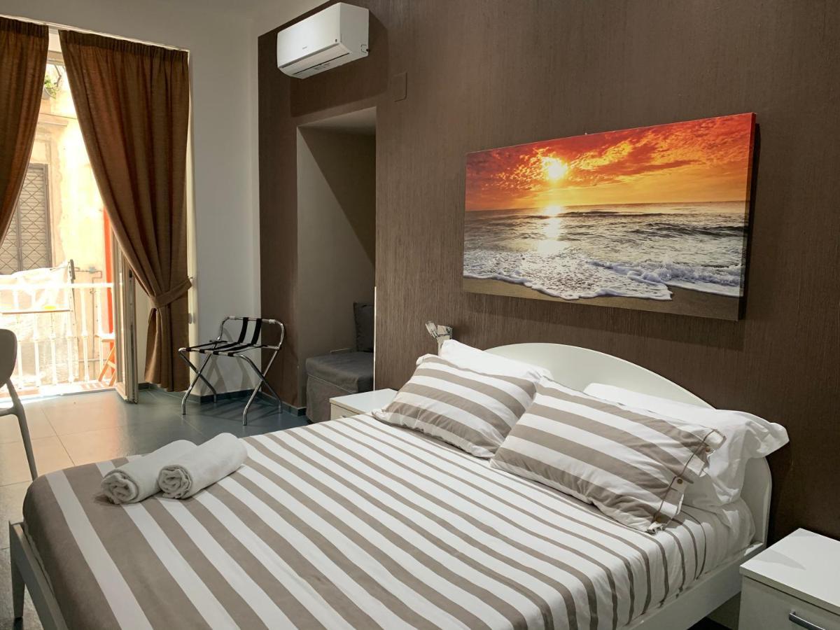 Mascalzone latino luxury rooms Nápoles Exterior foto