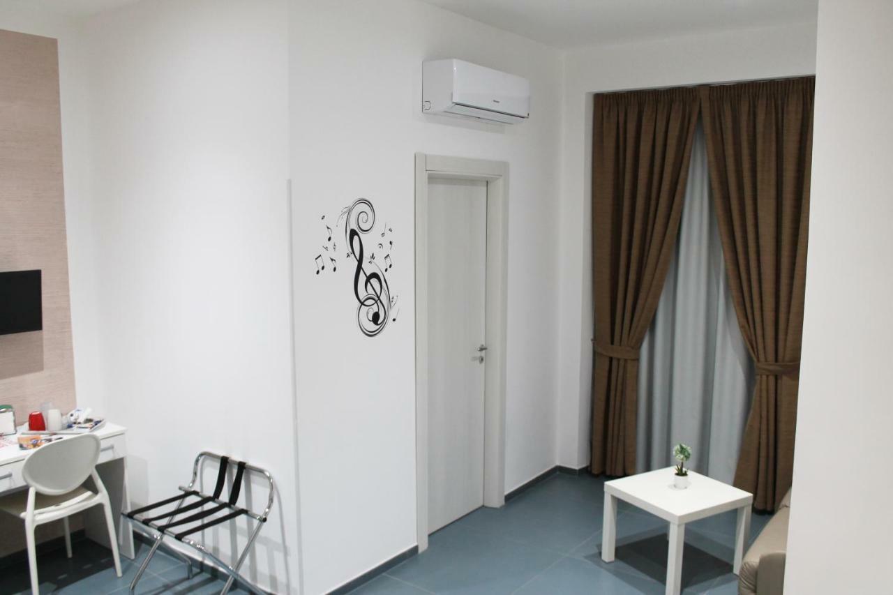Mascalzone latino luxury rooms Nápoles Exterior foto